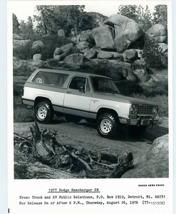 1977 Dodge Ramcharger PR Photo-20.jpg